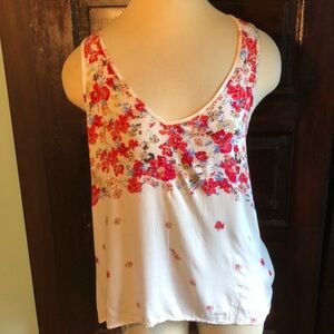 Kimchi Blue red and blue floral design on white tank swing top large keyhole